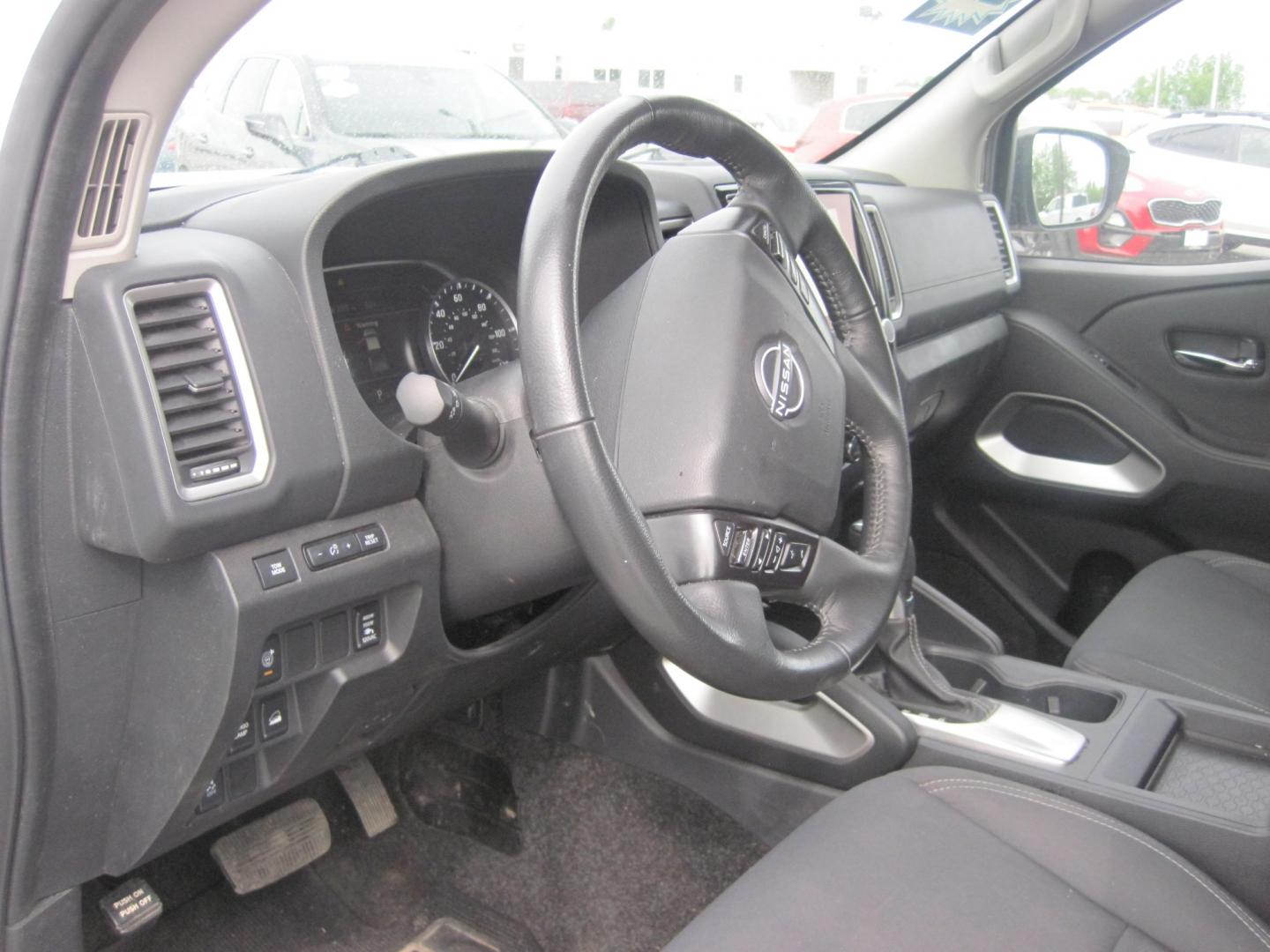 2022 white /black Nissan Frontier RS AWD (1N6ED1EK5NN) , automatic transmission, located at 9530 Old Seward Highway, Anchorage, AK, 99515, (907) 349-3343, 61.134140, -149.865570 - Photo#6